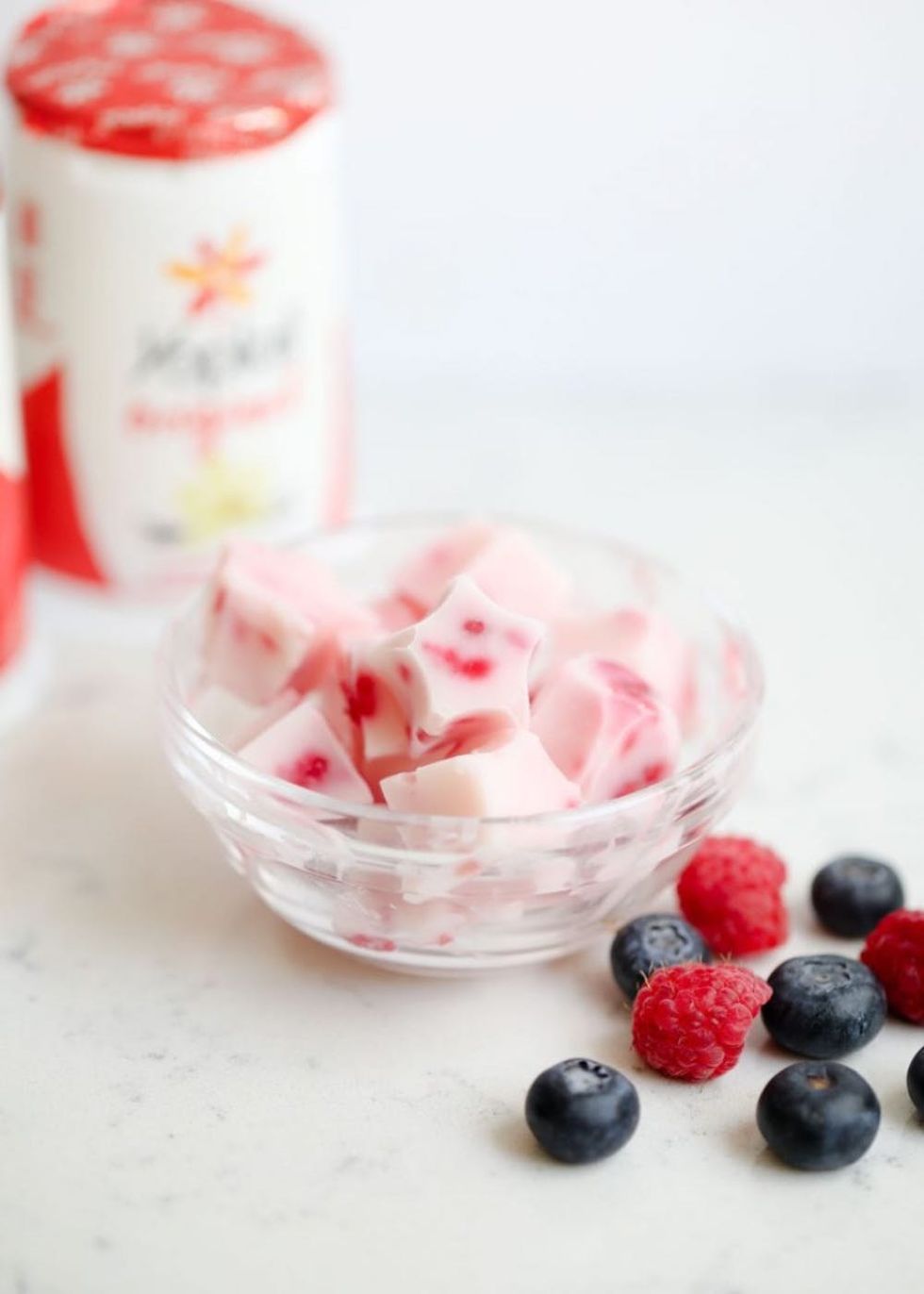 Frozen Berry Yogurt Bites