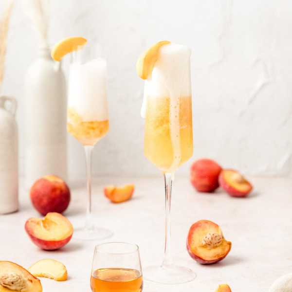Frozen Peach Bellinis