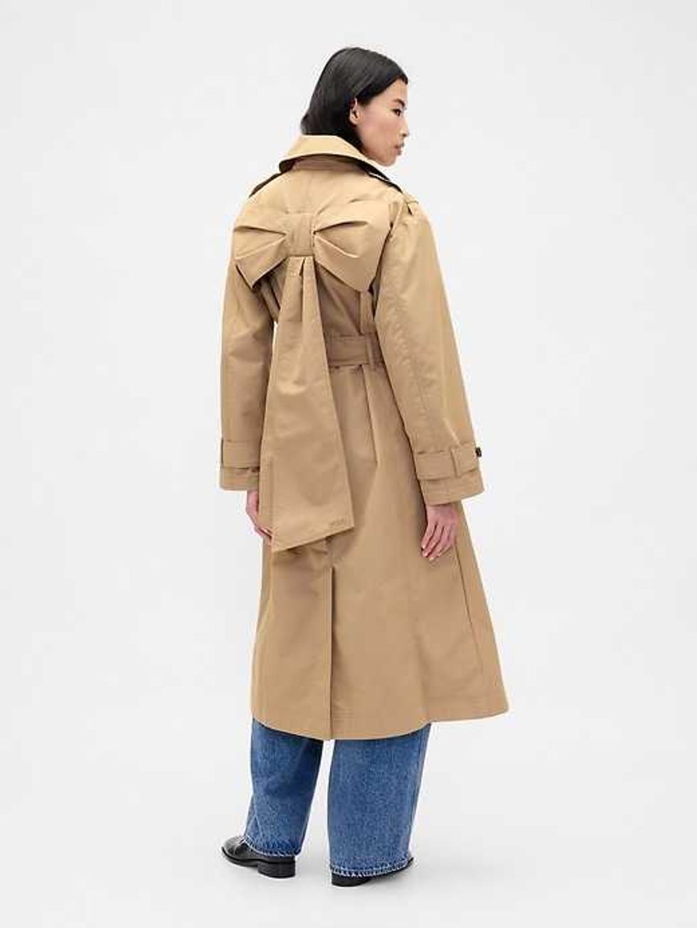 Gap \u00d7 Sandy Liang Bow-Back Trench Coat