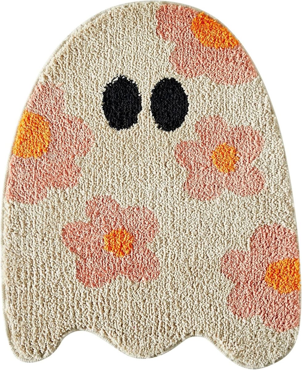 ghost shaped halloween mat