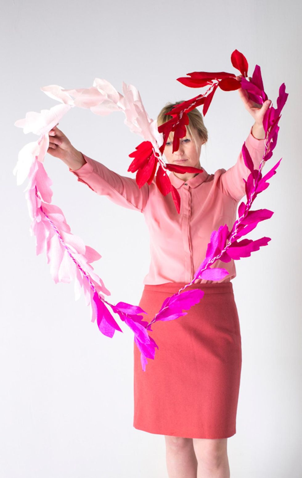 Giant Ombre Heart Valentine\u2019s Day Decor Ideas