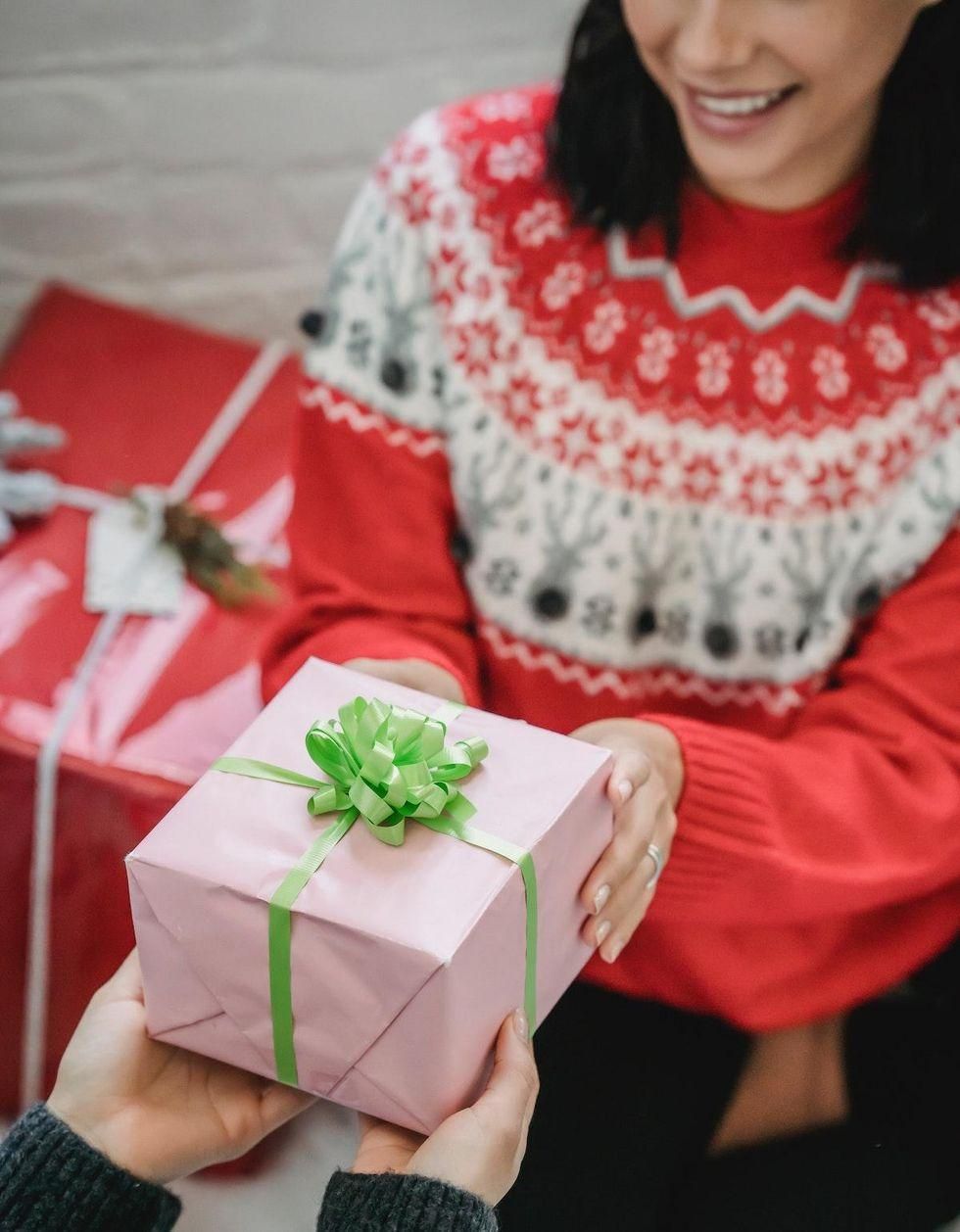 gift giving for a friend 2022