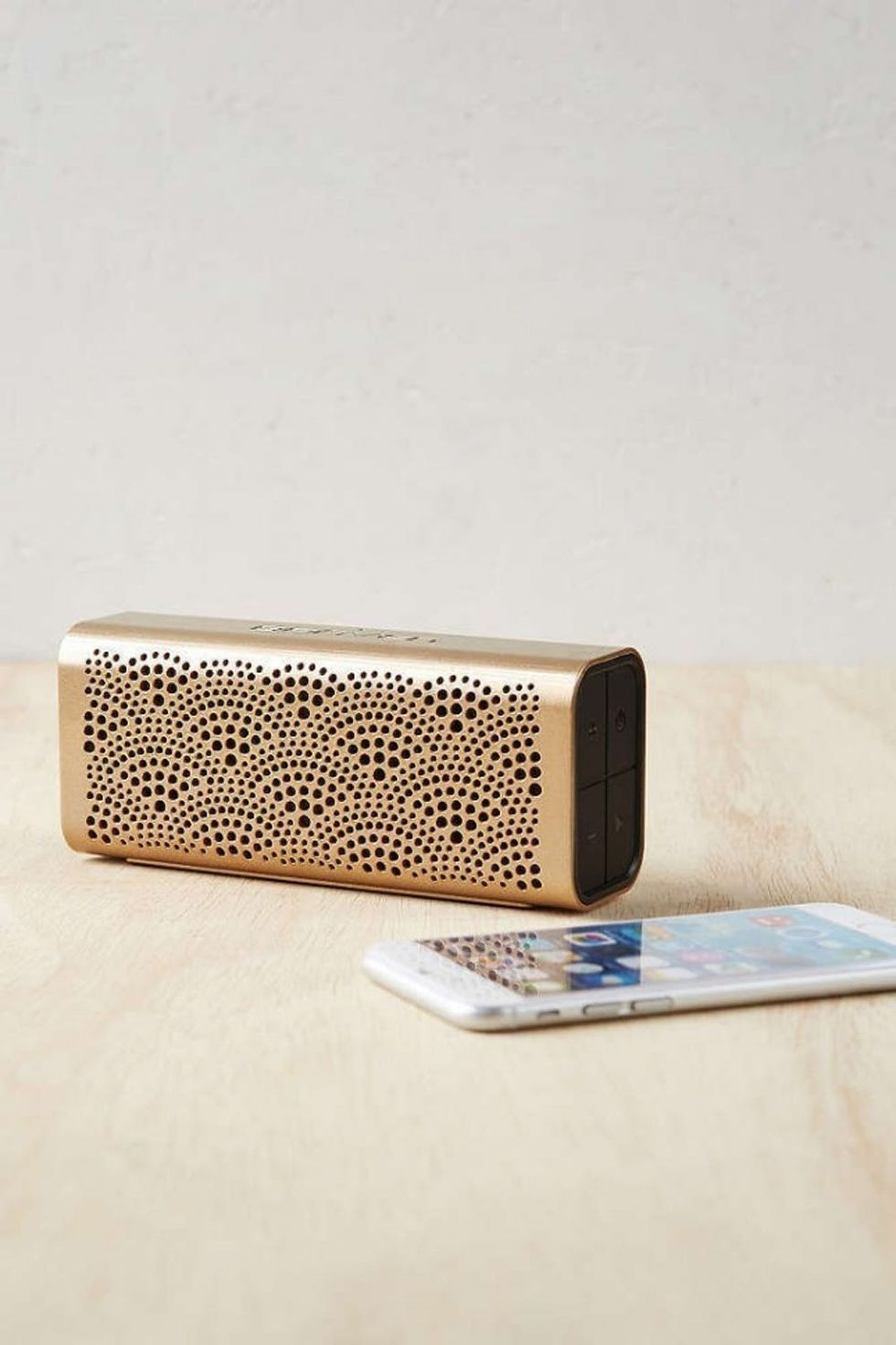 gold speaker