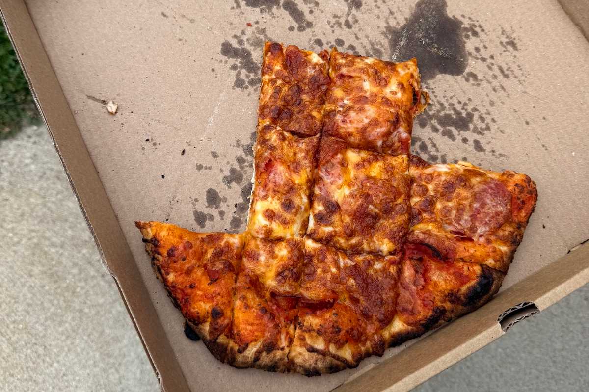 good roots farm pizza