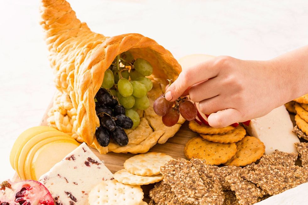 grapes on cheese plate for thanksgiving