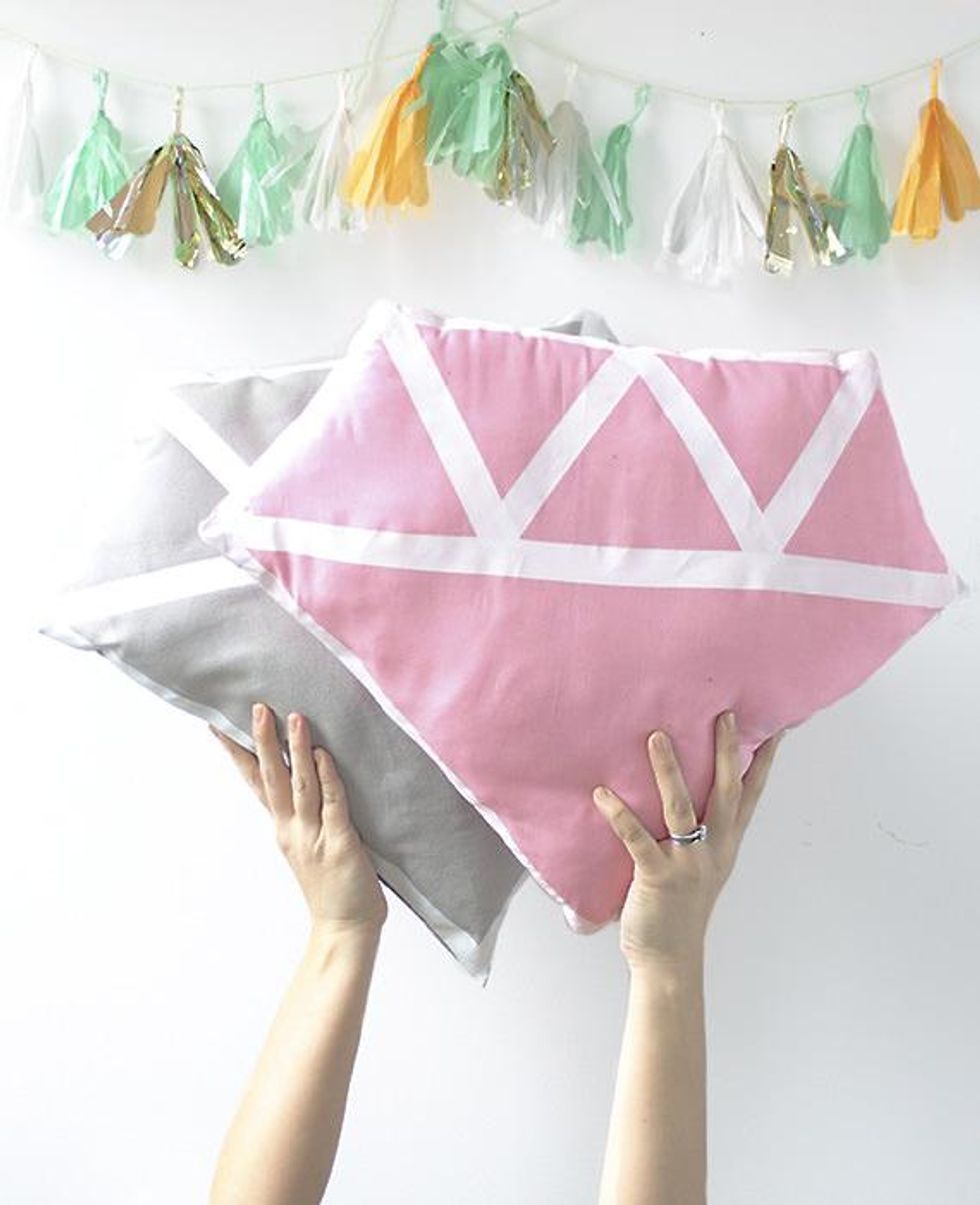 gray and pink diamonds