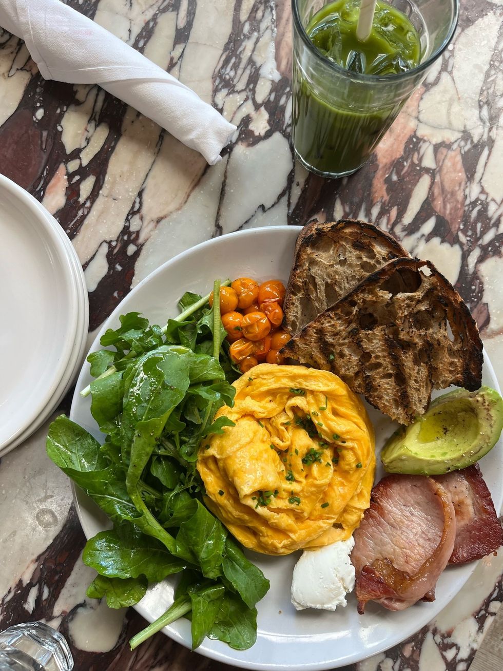 great white brunch what to do in LA 72 hours in los angeles