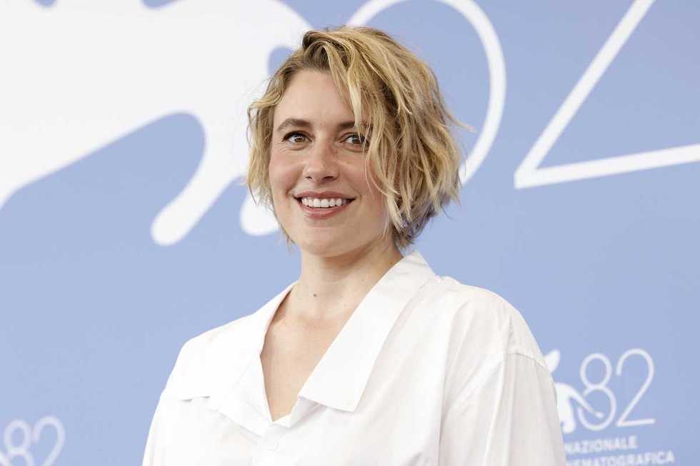 greta gerwig narnia updates