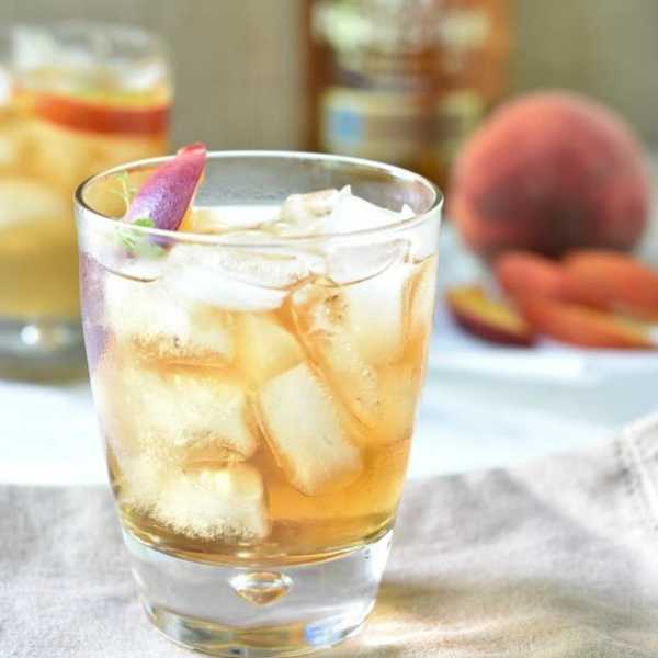 Grilled Peach Bourbon Cocktail