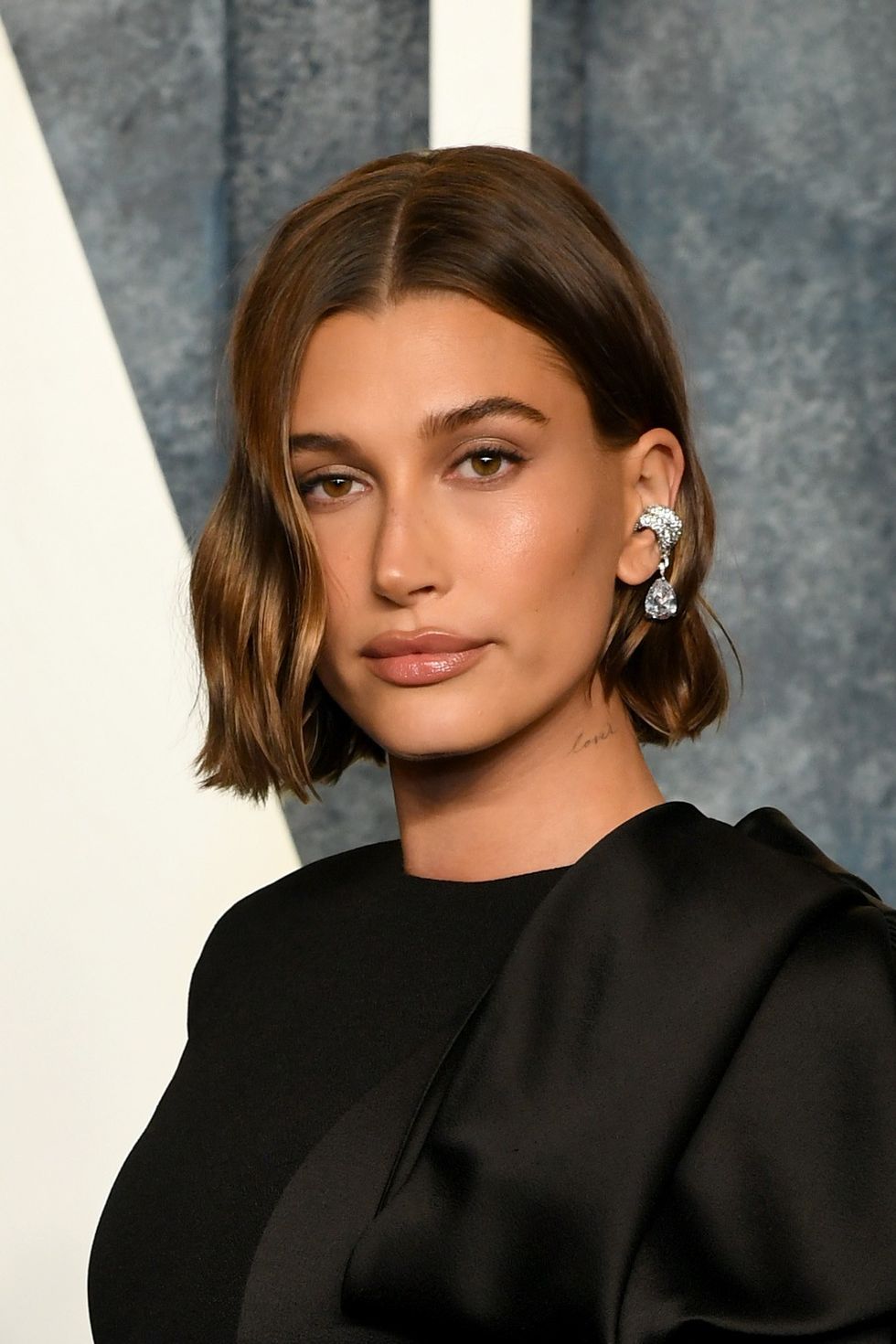 hailey bieber with a short haircut for women