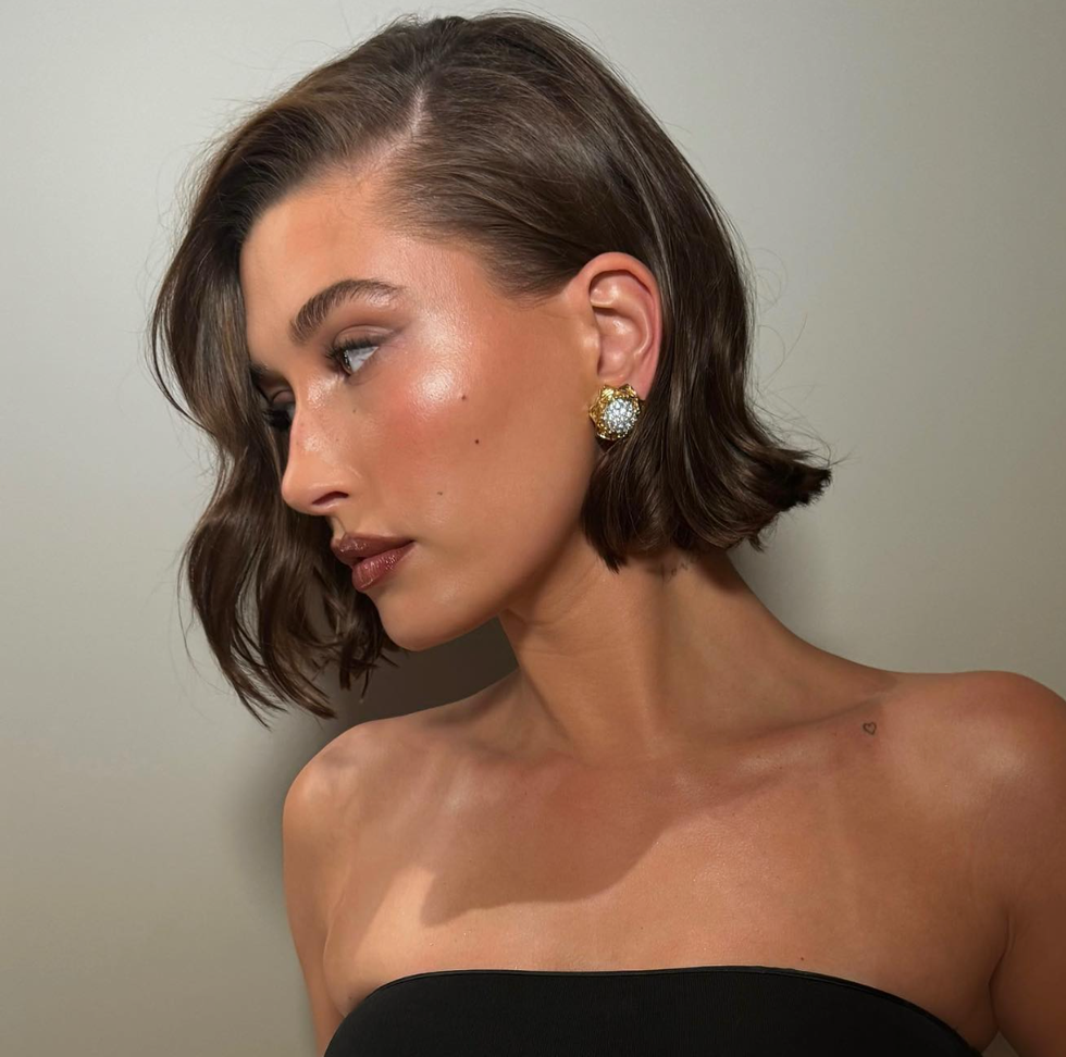 hailey bieber with a sleek bob
