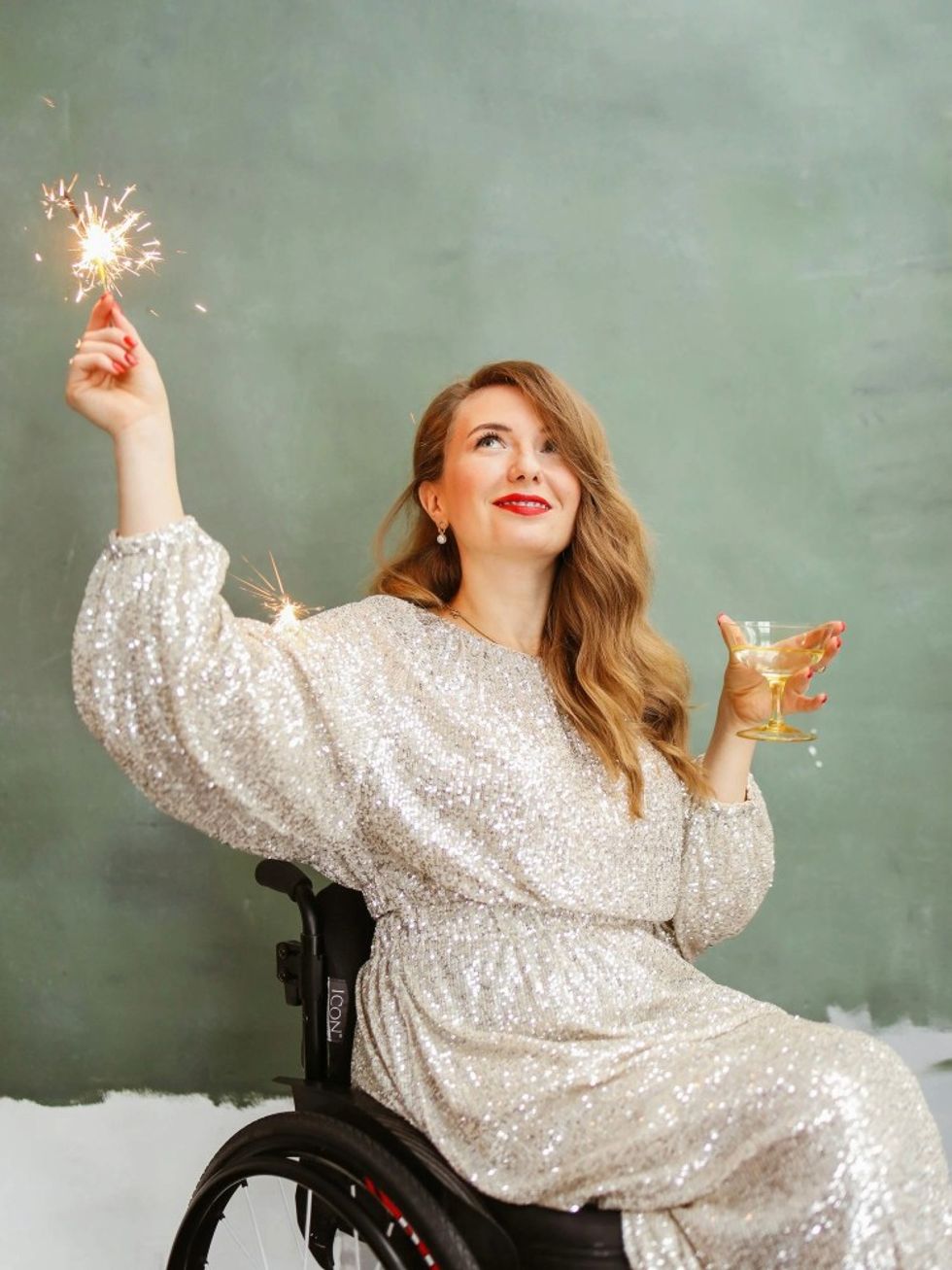 half side hairstyle easy holiday hairstyles