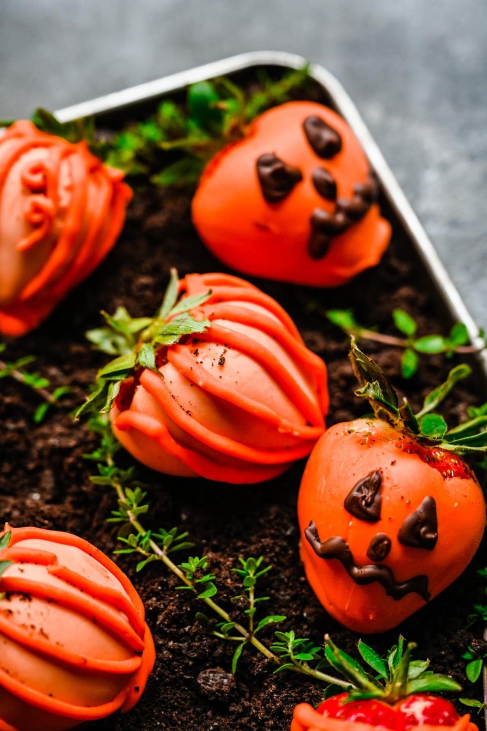 Halloween Chocolate Covered Strawberries