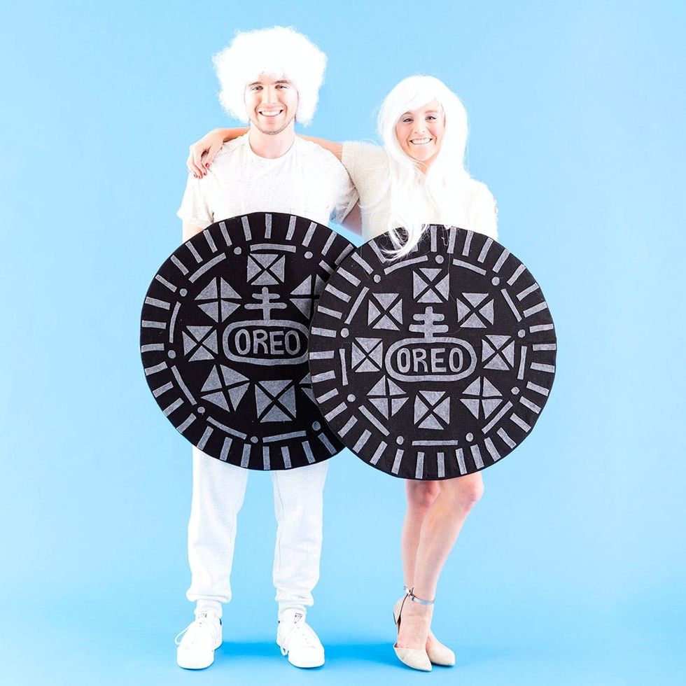 halloween_couples_oreo_costume_02