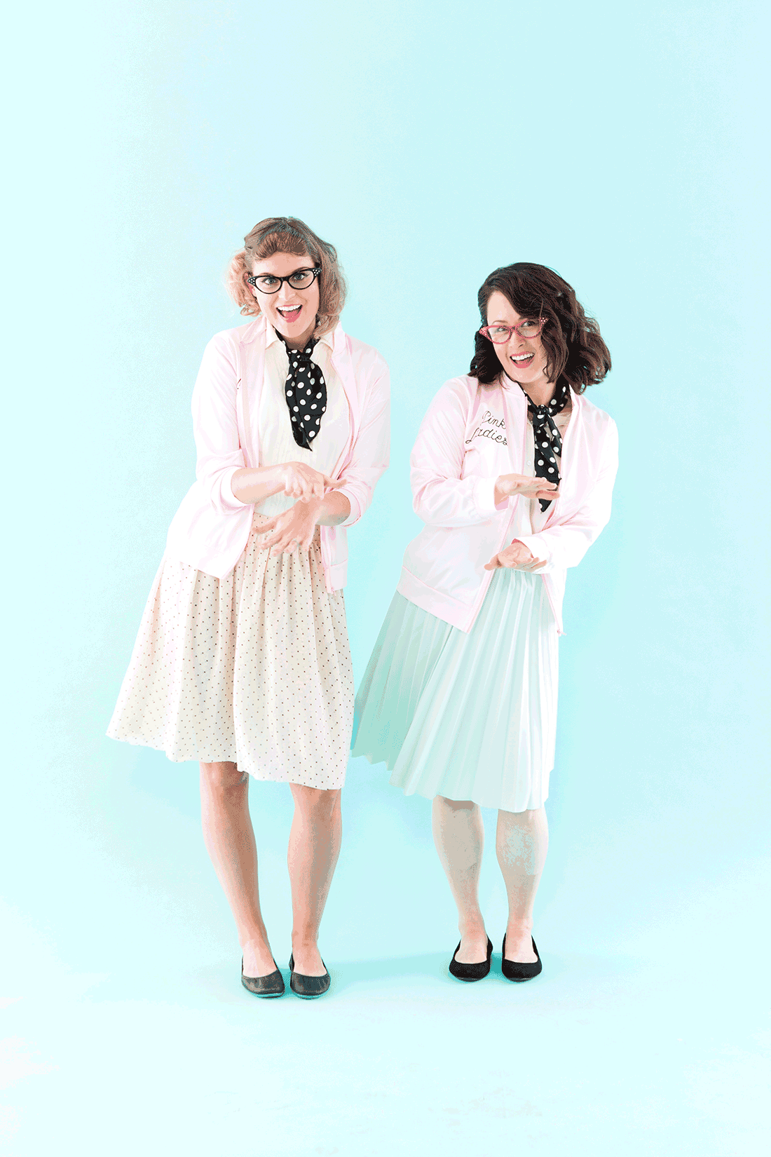 Halloween_Grease_Costume_Gif_063