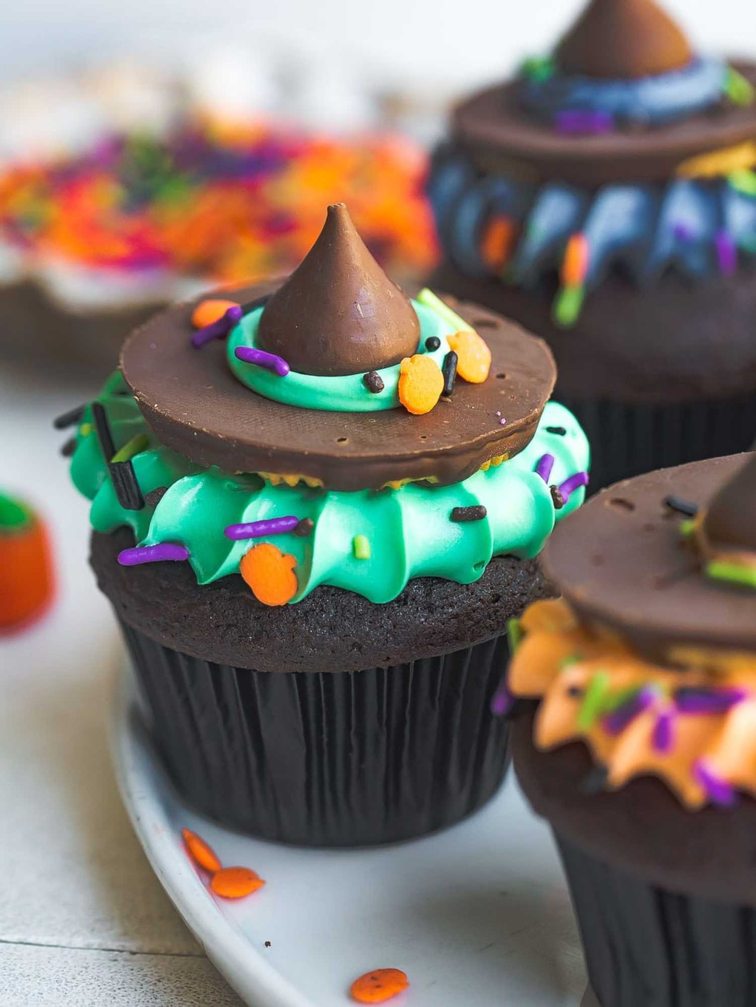 Halloween Witch Hat Cupcakes