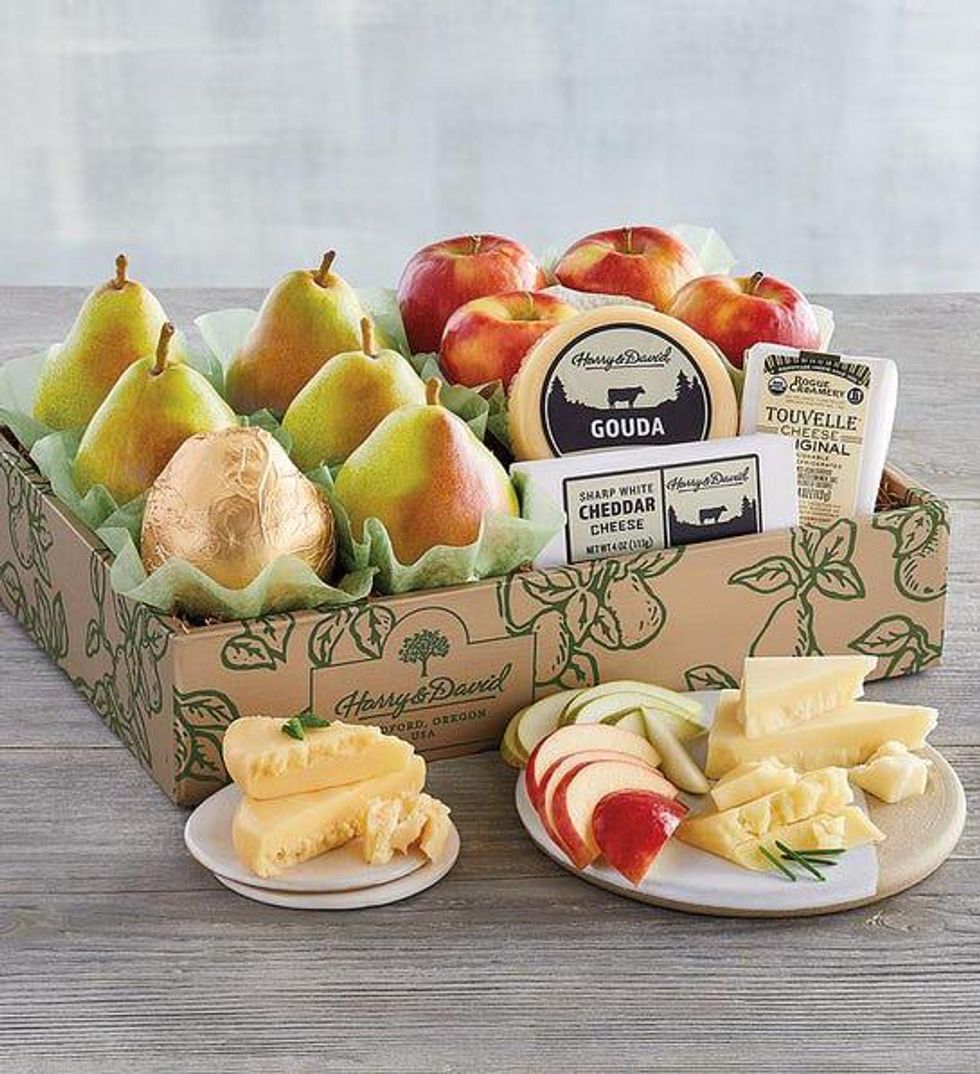 Harry & David Pears, Apples, and Cheese Gift