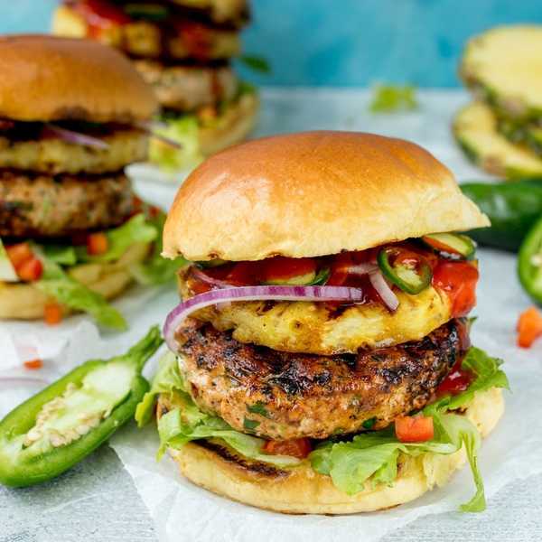 Hawaiian Salmon Burgers With Grilled Pineapple