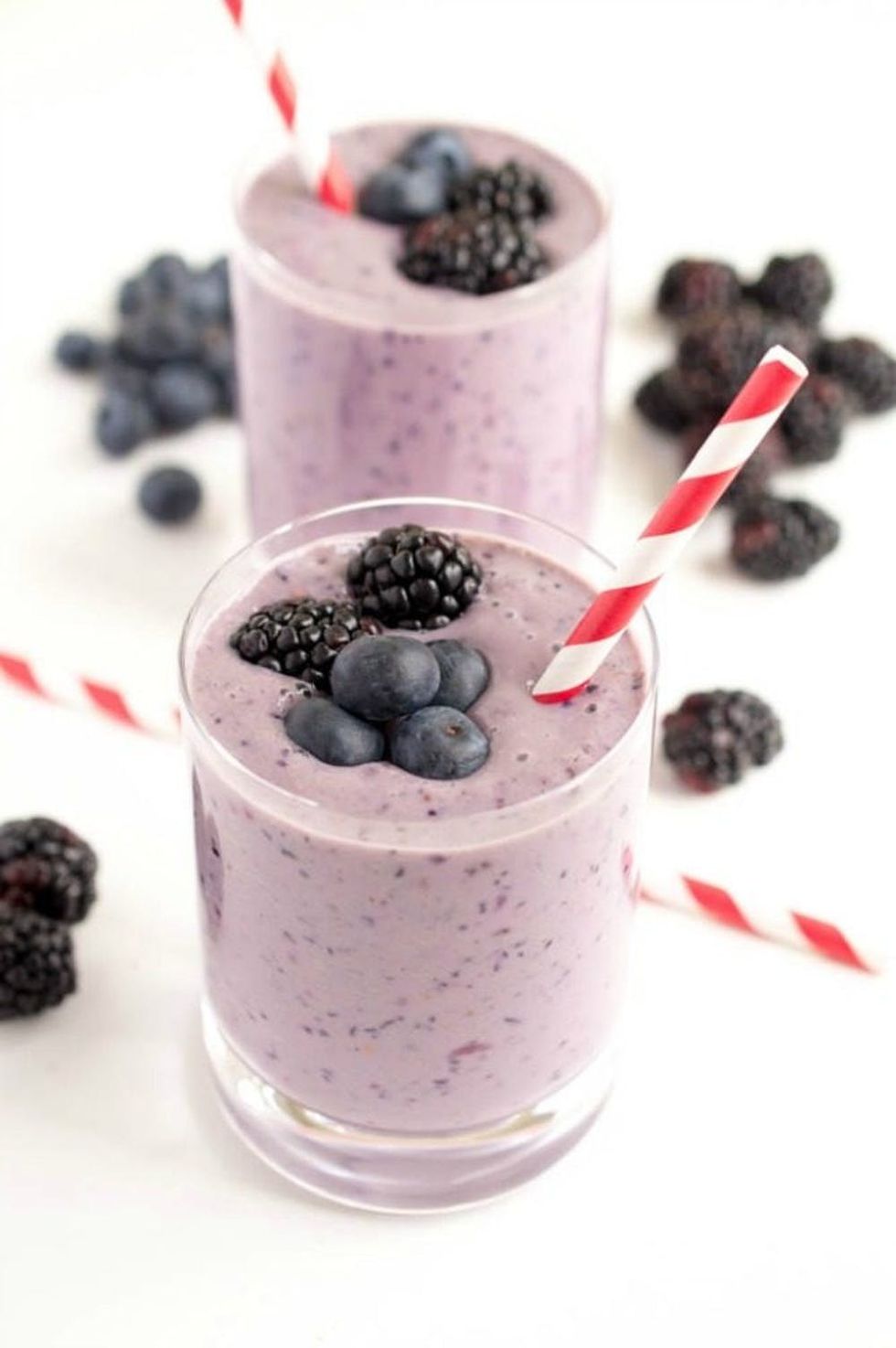 healhty-berry-yogurt-smoothie