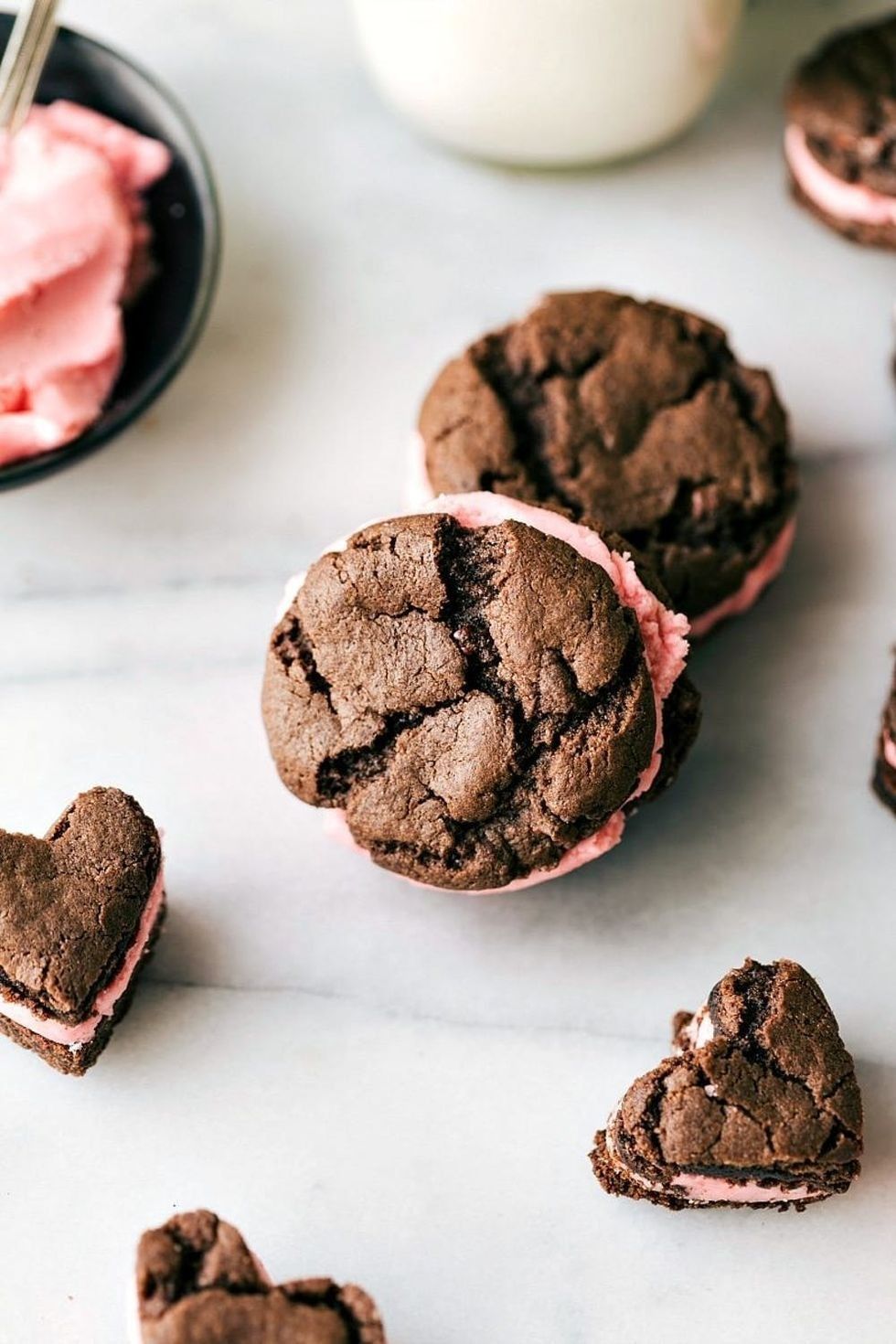 Heart-Shaped Valentines Oreos