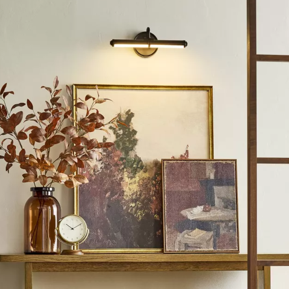 Hearth & Hand With Magnolia Gallery Light