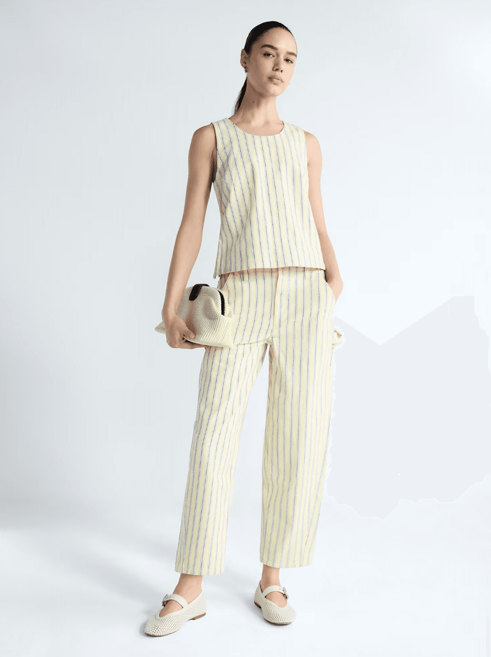 High Rise Cropped Barrel Jeans