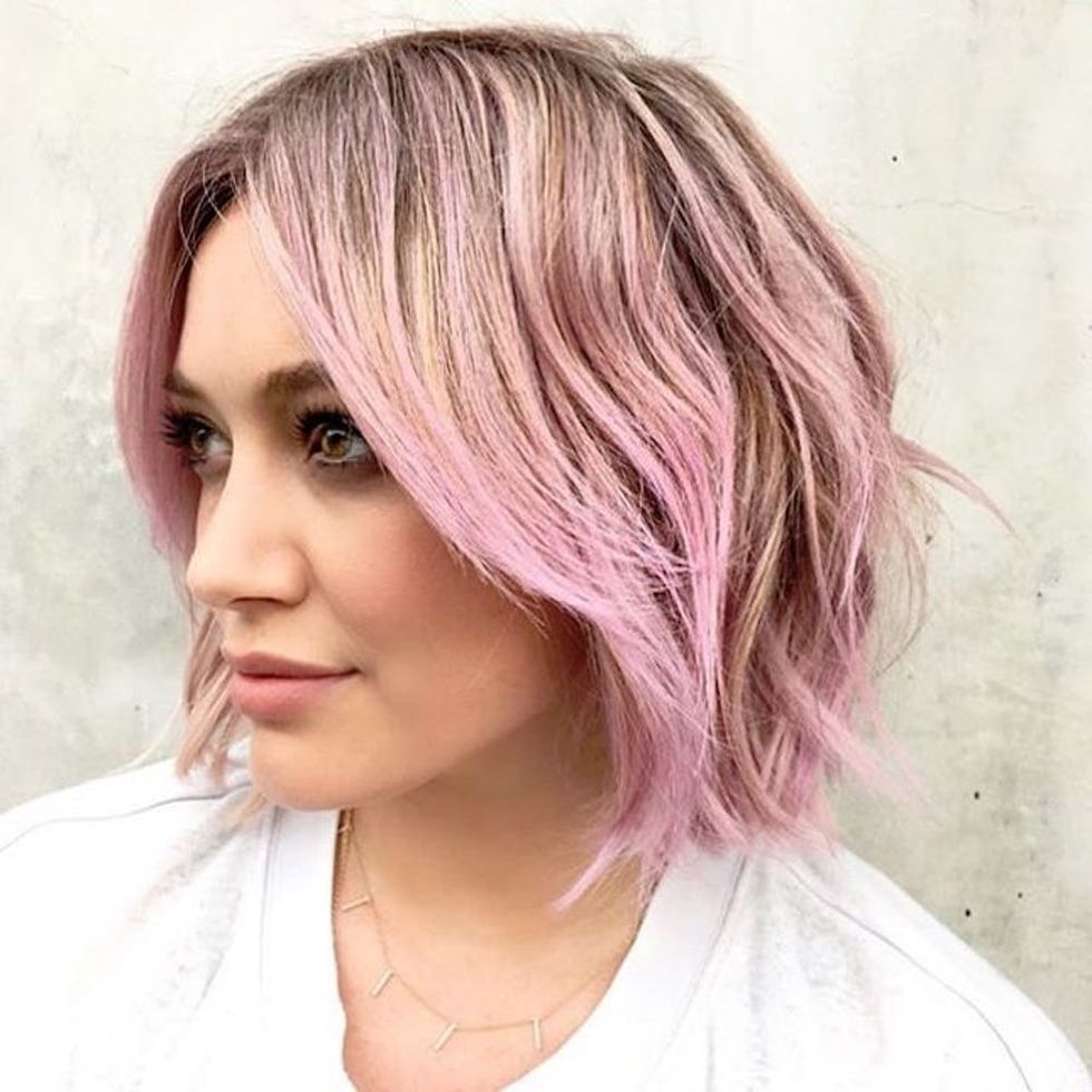hilary-duff-pastel-pink-hair
