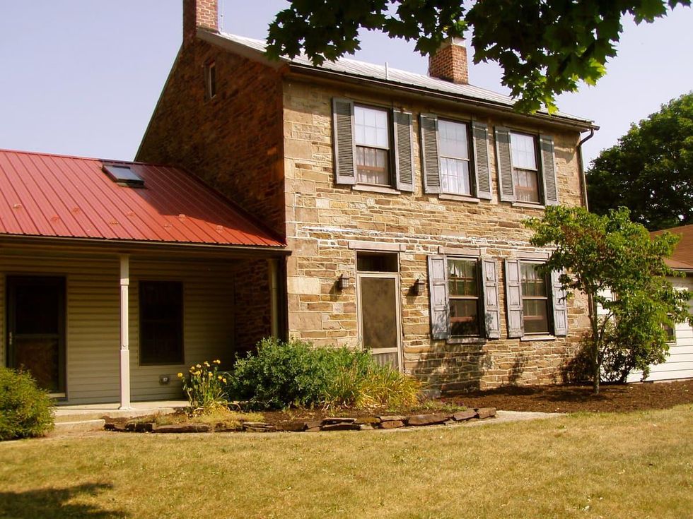 Historic Civil War Farm House haunted stay
