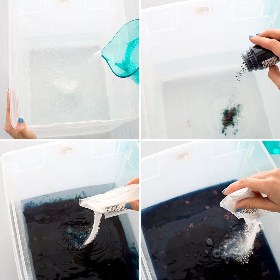 Holiday_Batik_Indigo_stockings_002