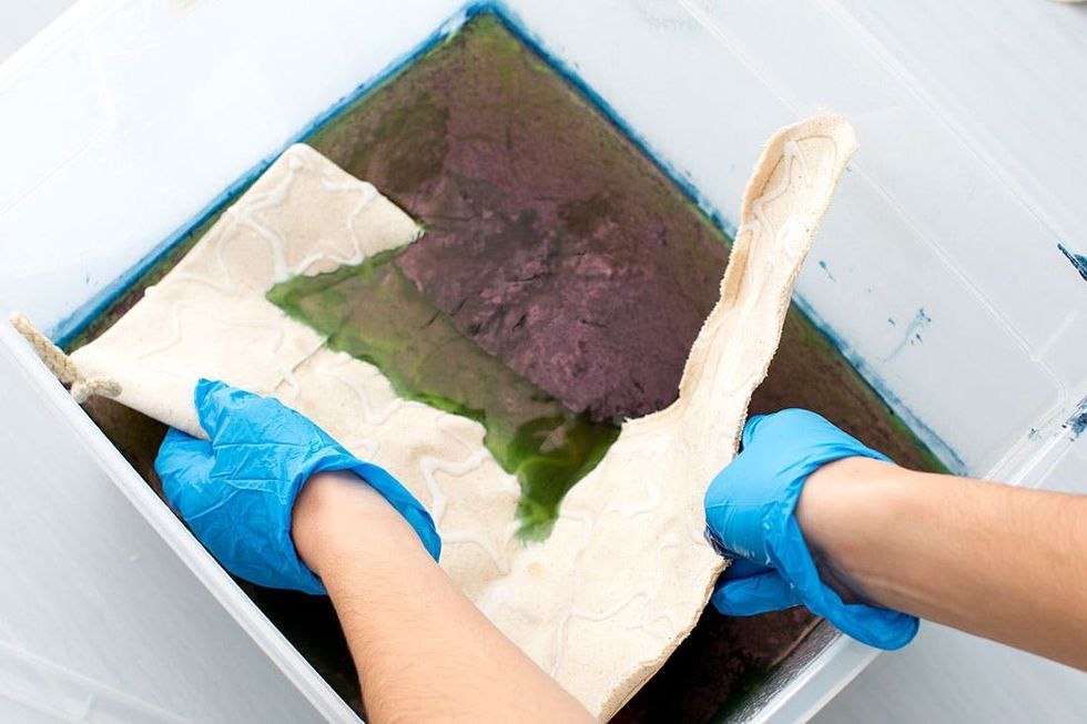 Holiday_Batik_Indigo_Stockings_015