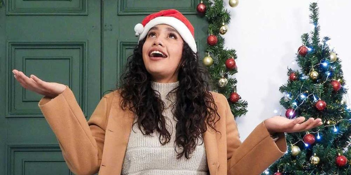 The Only Holiday De-Stress Checklist You’ll Need to Keep Your Sanity This Year