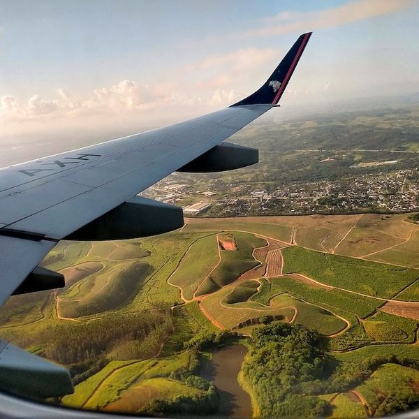 holiday travel trends 2025