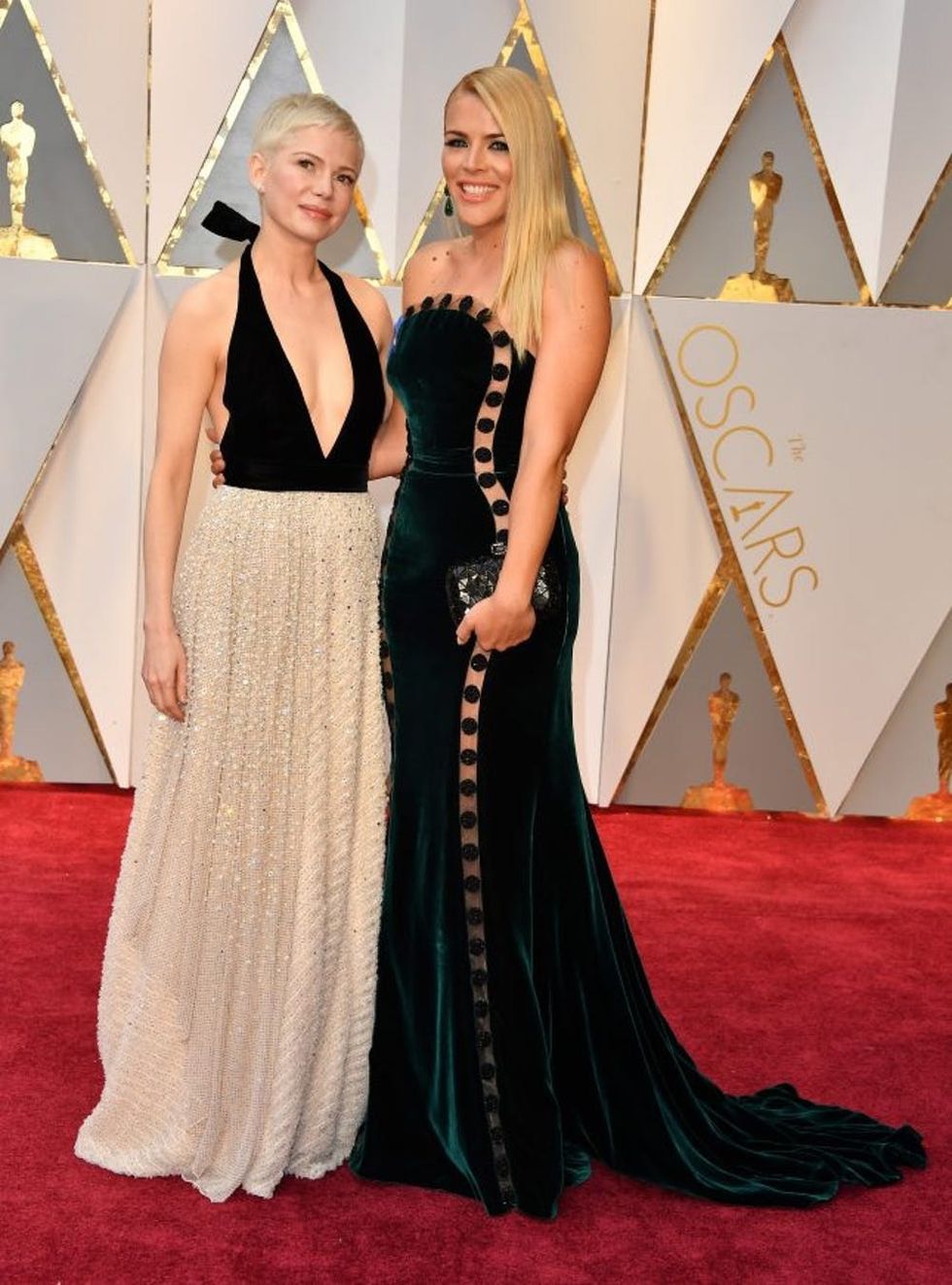HOLLYWOOD, CA - FEBRUARY 26: Actors Michelle Williams and Busy Philipps attend the 89th Annual Academy Awards at Hollywood & Highland Center on February 26, 2017 in Hollywood, California. (Photo by Steve Granitz/WireImage)
