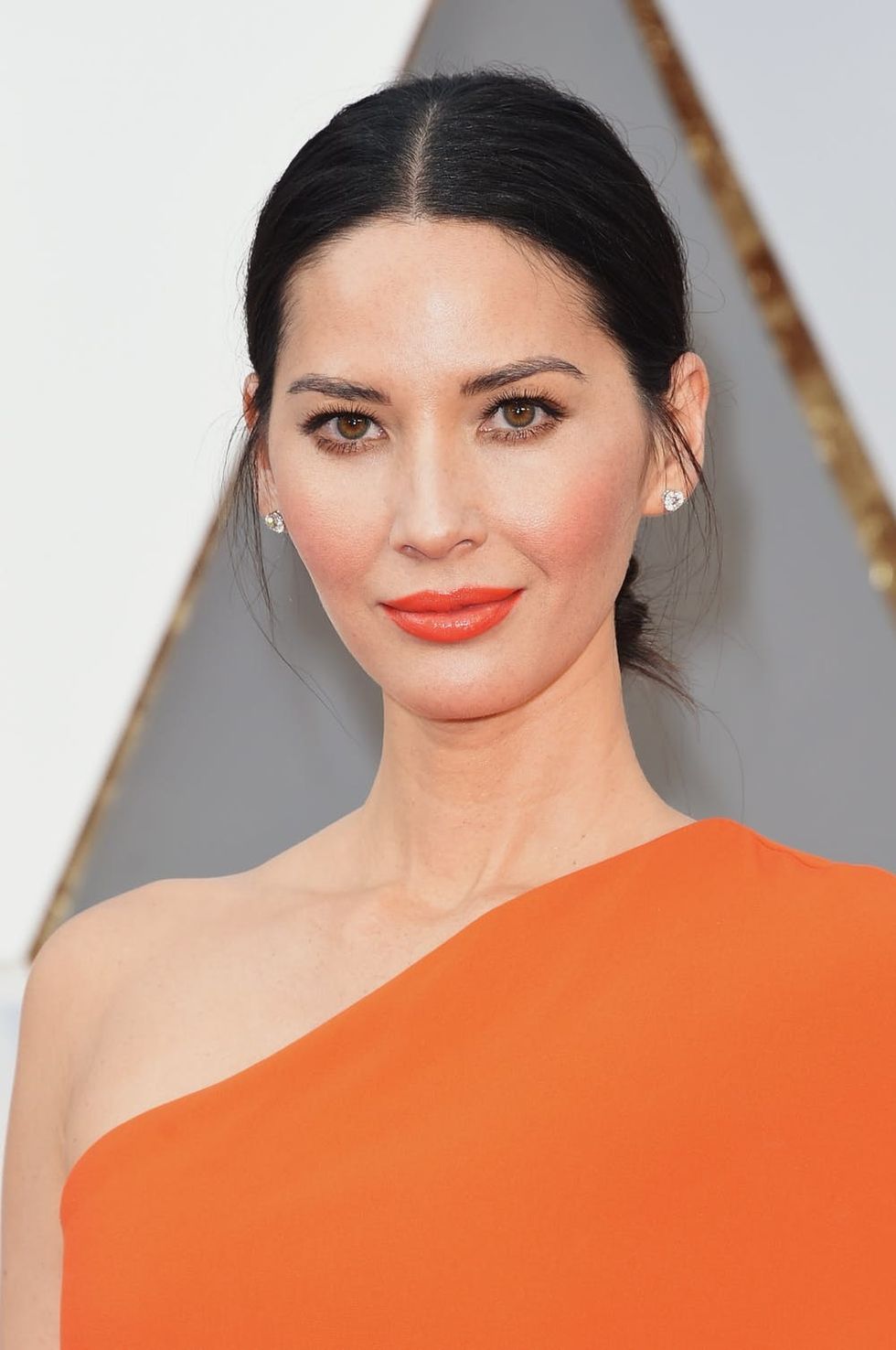 HOLLYWOOD, CA - FEBRUARY 28: Actress Olivia Munn attends the 88th Annual Academy Awards at Hollywood & Highland Center on February 28, 2016 in Hollywood, California. (Photo by Jason Merritt/Getty Images)