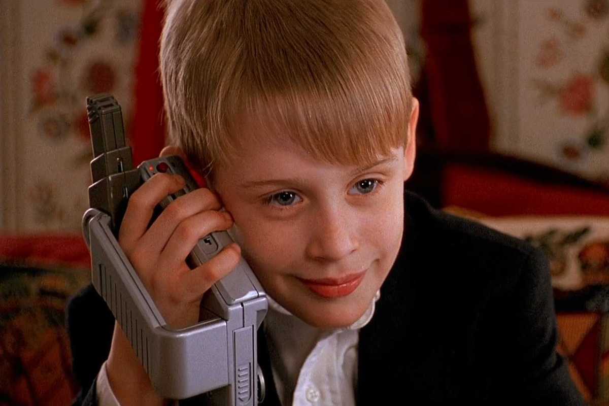 home alone 2 christmas movies on disney plus