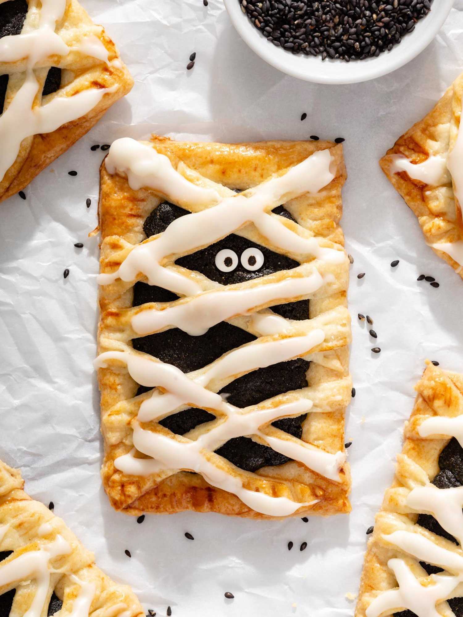 Homemade Black Sesame Pop-Tarts