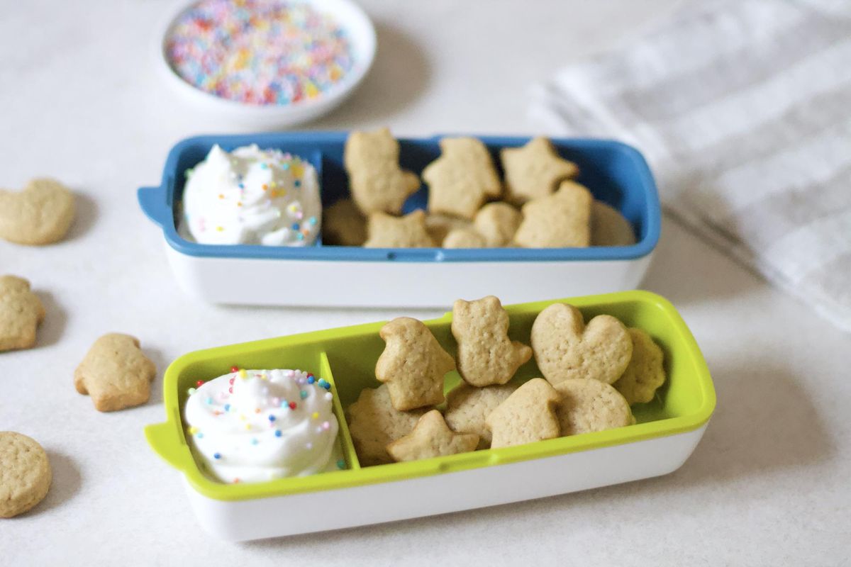 homemade dunkaroos recipe in to-go container