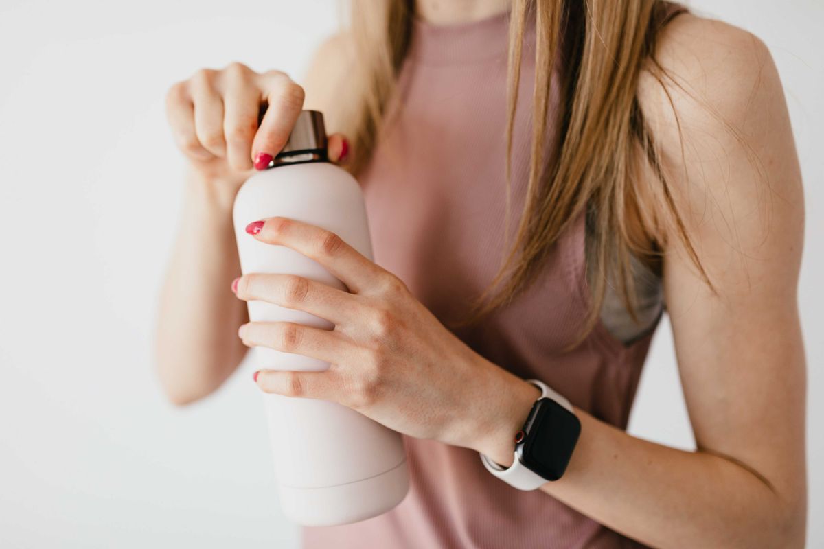 How to Clean Your Water Bottle the RIGHT Way