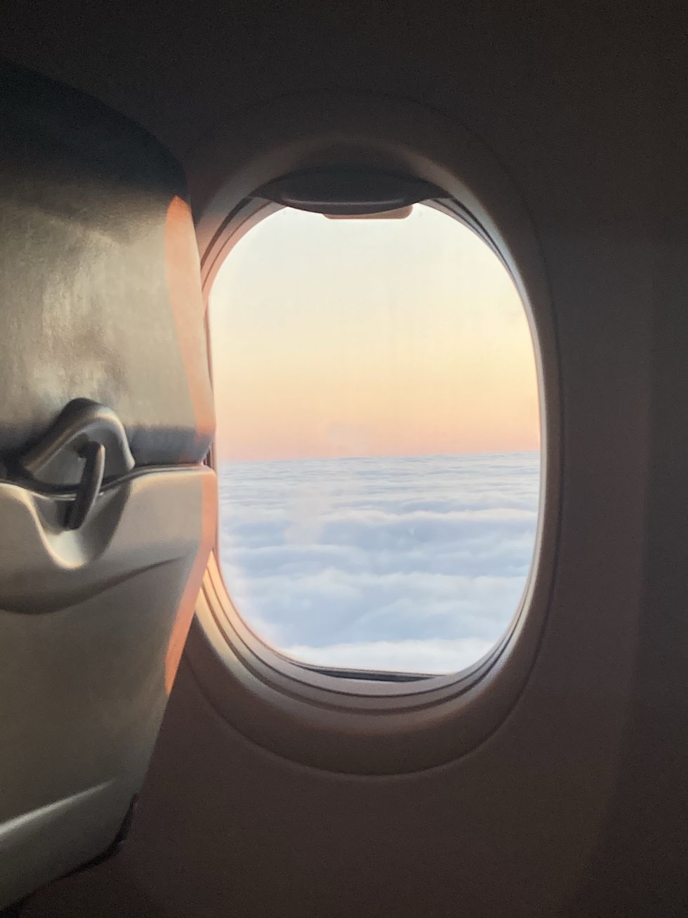 how to curb airplane anxiety