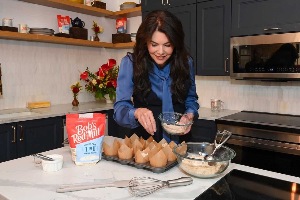 How to Make Lauren Graham's Banana Coffee Cake Muffins