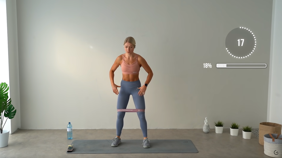 how to use a resistance band