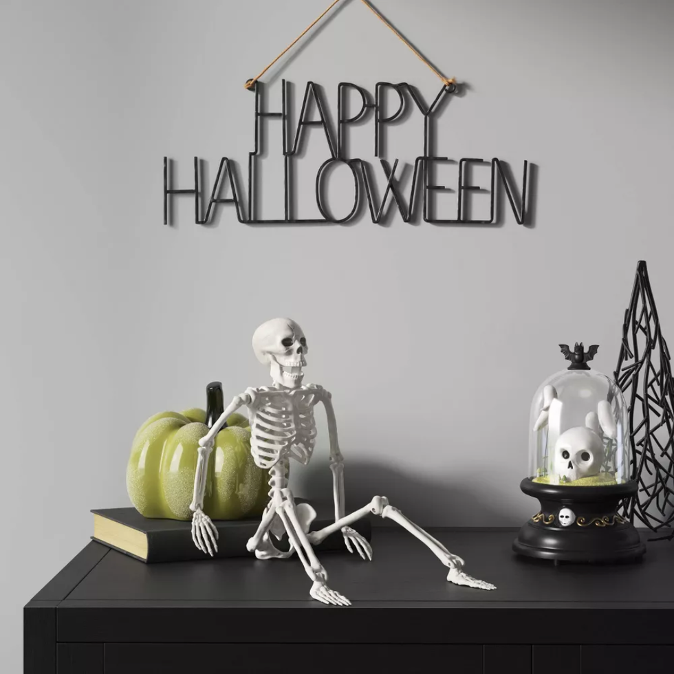 Hyde And EEK! Boutique Posable Skeleton