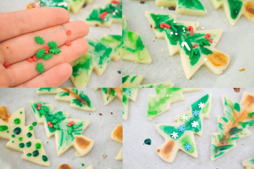 If you have christmas themed sprinkles, feel free to add ornaments to your trees!