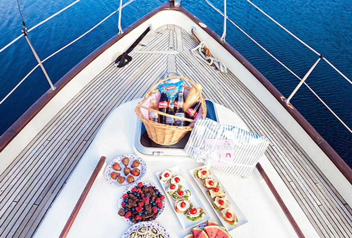 18 Must-Haves for Throwing a Boat Bachelorette Party - Brit + Co
