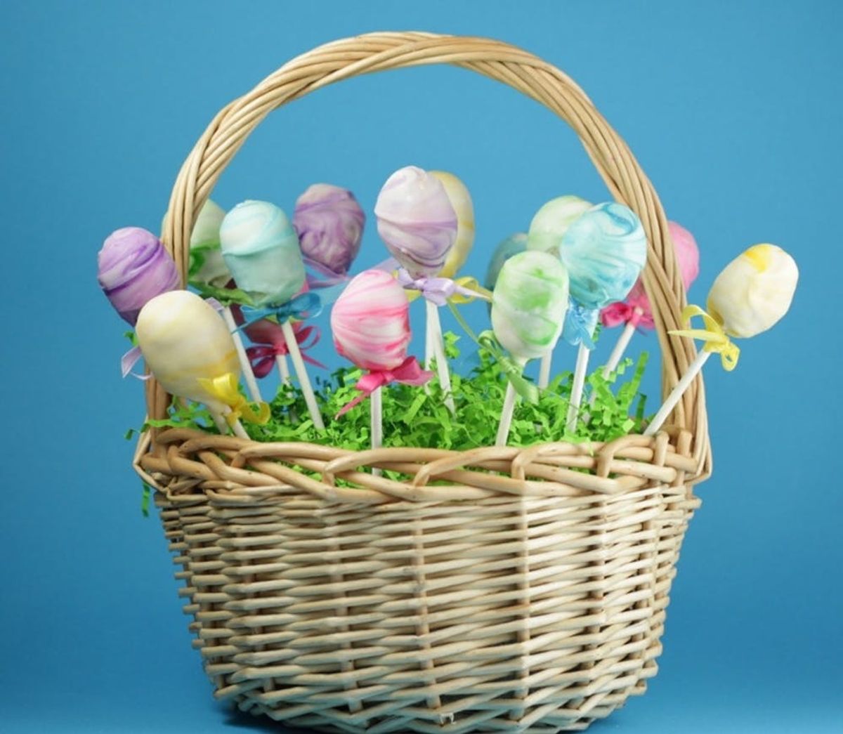 Make This Tie Dye Cake Pops Recipe for Easter