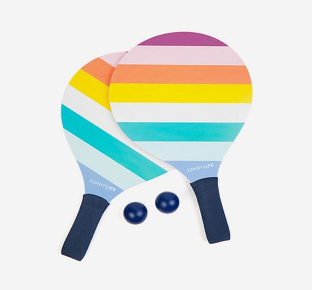 How to Pick the Perfect Summertime Hostess Gift by Your Host’s Astrological Sign