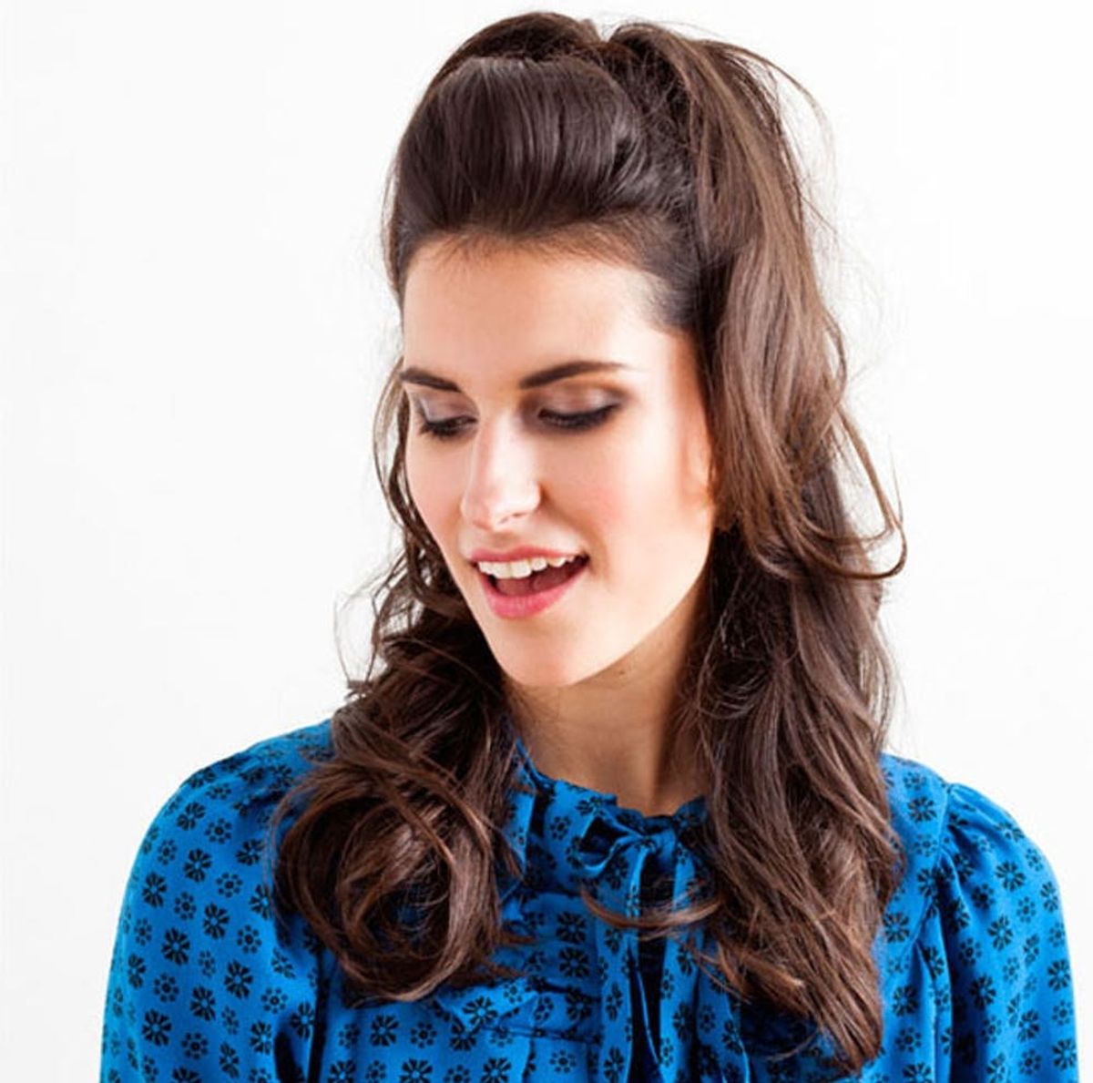 Go Retro With 10 Modern, ’60s-Inspired Hairstyles