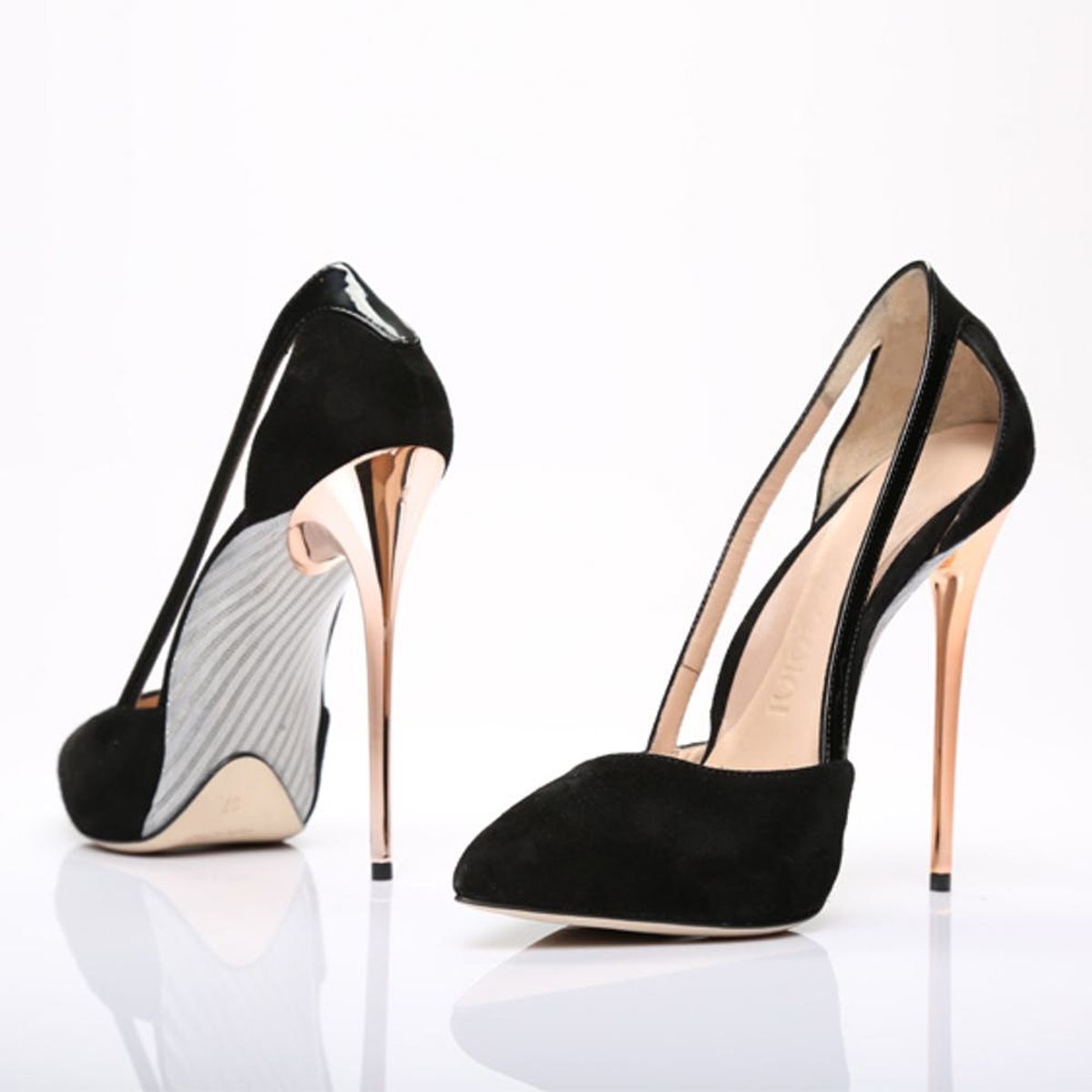 8 Tips + Tricks for Keeping Your Feet Happy in a New Pair of Shoes