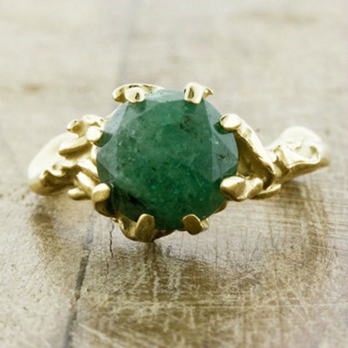 24 Gorgeous Emerald Engagement Rings for the Alternative Bride