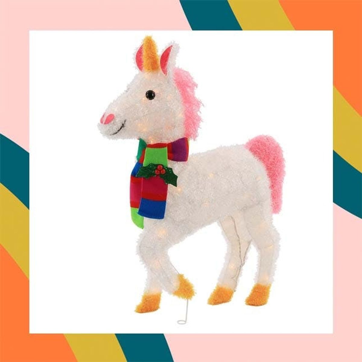 14 Quirky Christmas Yard Decorations That We Kind of Love